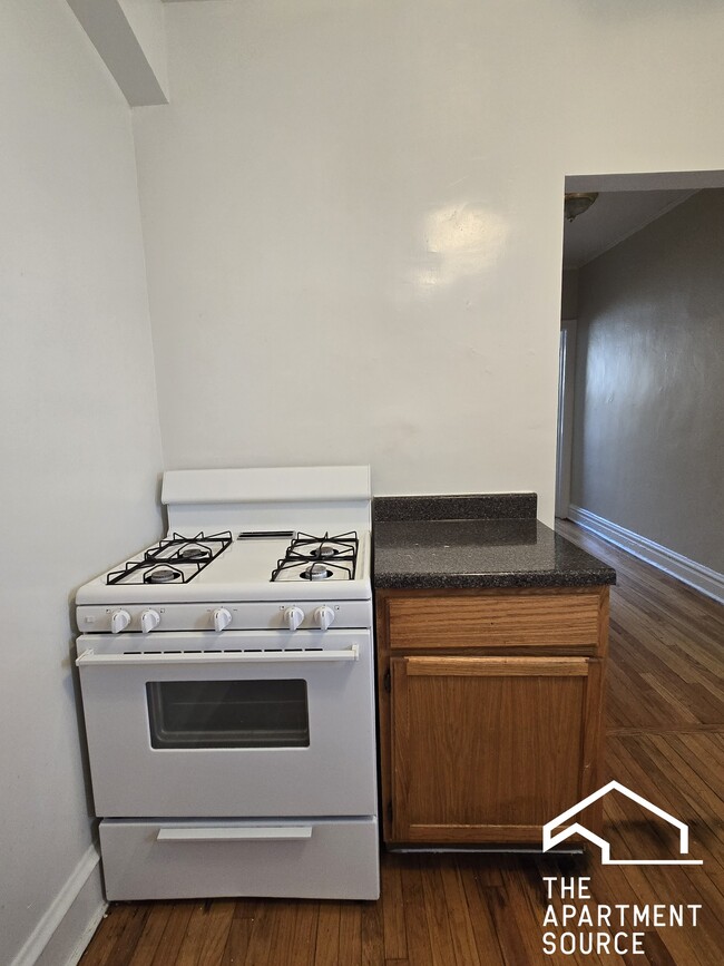 Building Photo - 4931 N Whipple St