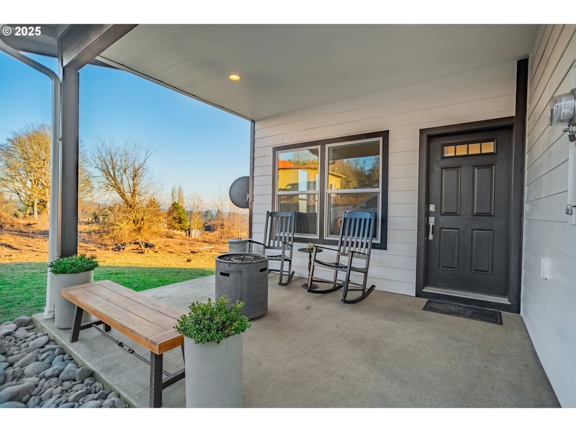 Front Porch - 2013 NE North Fork Ave
