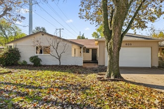 Building Photo - 605 Melrose Dr