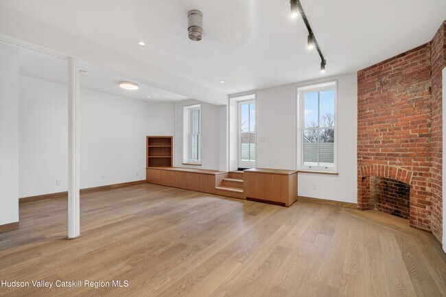 Foto del edificio - 316 Wall St