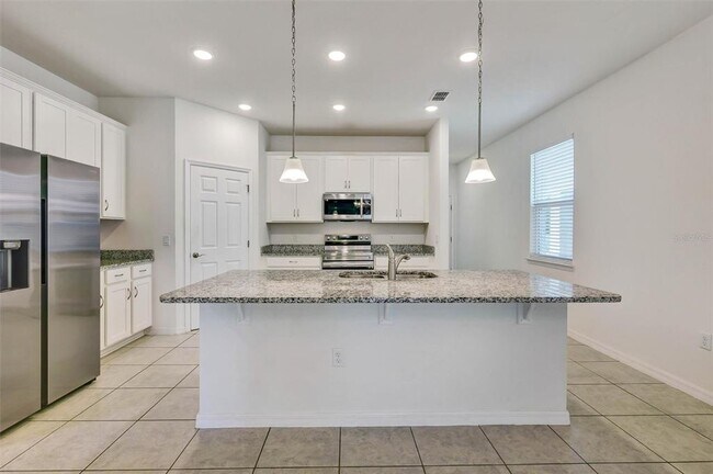 Building Photo - 2599 Avalon Pk Blvd