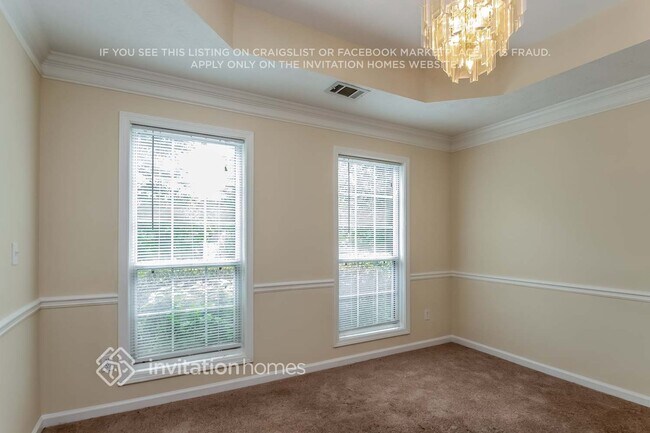 Foto del edificio - 6810 Waters Edge Dr
