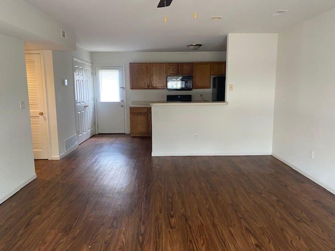 45314575 S Scott Blvd, Columbia, MO 65203 House Rental in Columbia