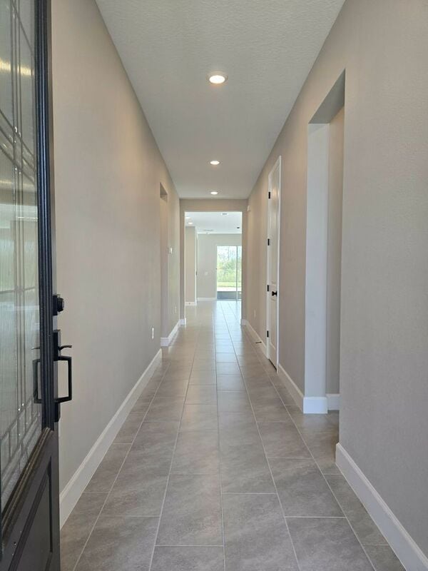 Building Photo - 5431 Arlington River Dr.