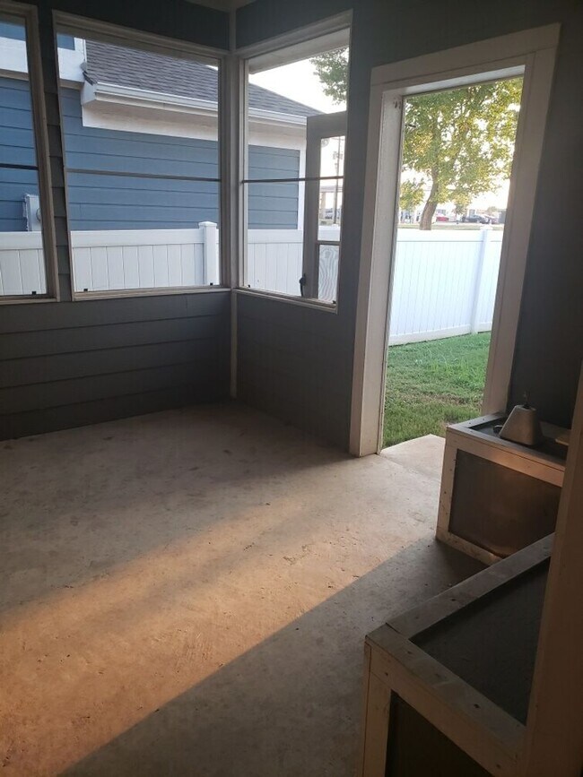 Foto del edificio - Beautiful 3 Bedroom 2 Bath Home Located in...