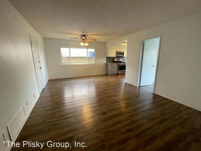 Building Photo - 3 br, 2 bath House - 318 Charro Avenue