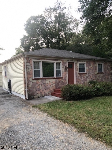 Primary Photo - 259 Leo Pl