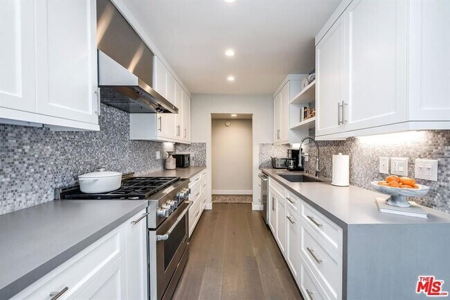 Foto del edificio - 832 Euclid St