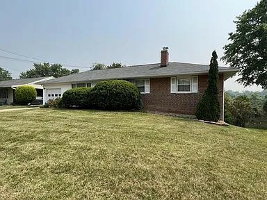 Foto principal - 2560 Windsor Pl