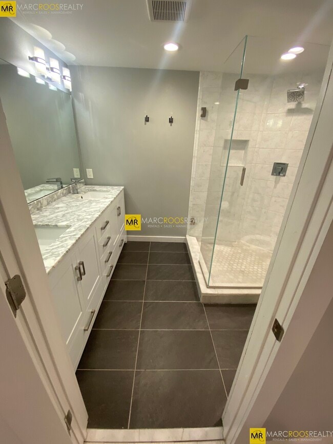 Building Photo - 416 Massachusetts Ave