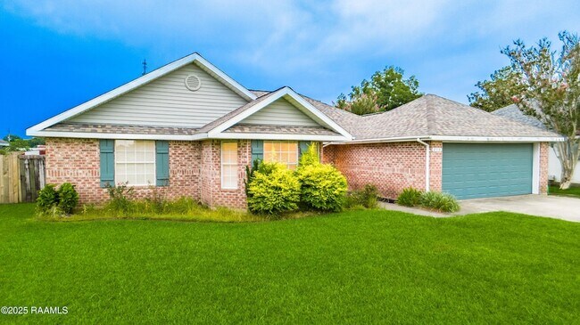 Foto del edificio - 213 Longleaf Dr