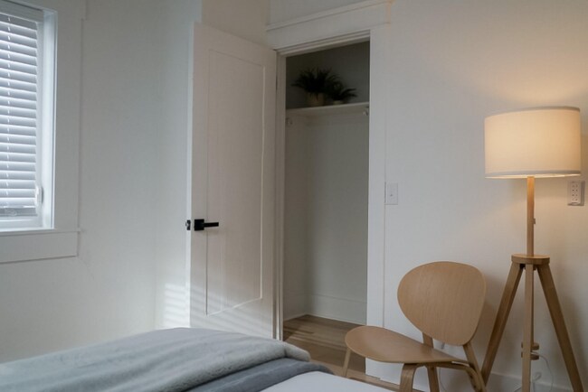 Foto del edificio - 701 Mathews St