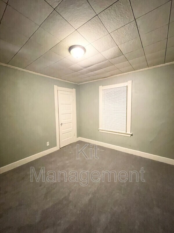 Building Photo - 4211 Burnham Ave