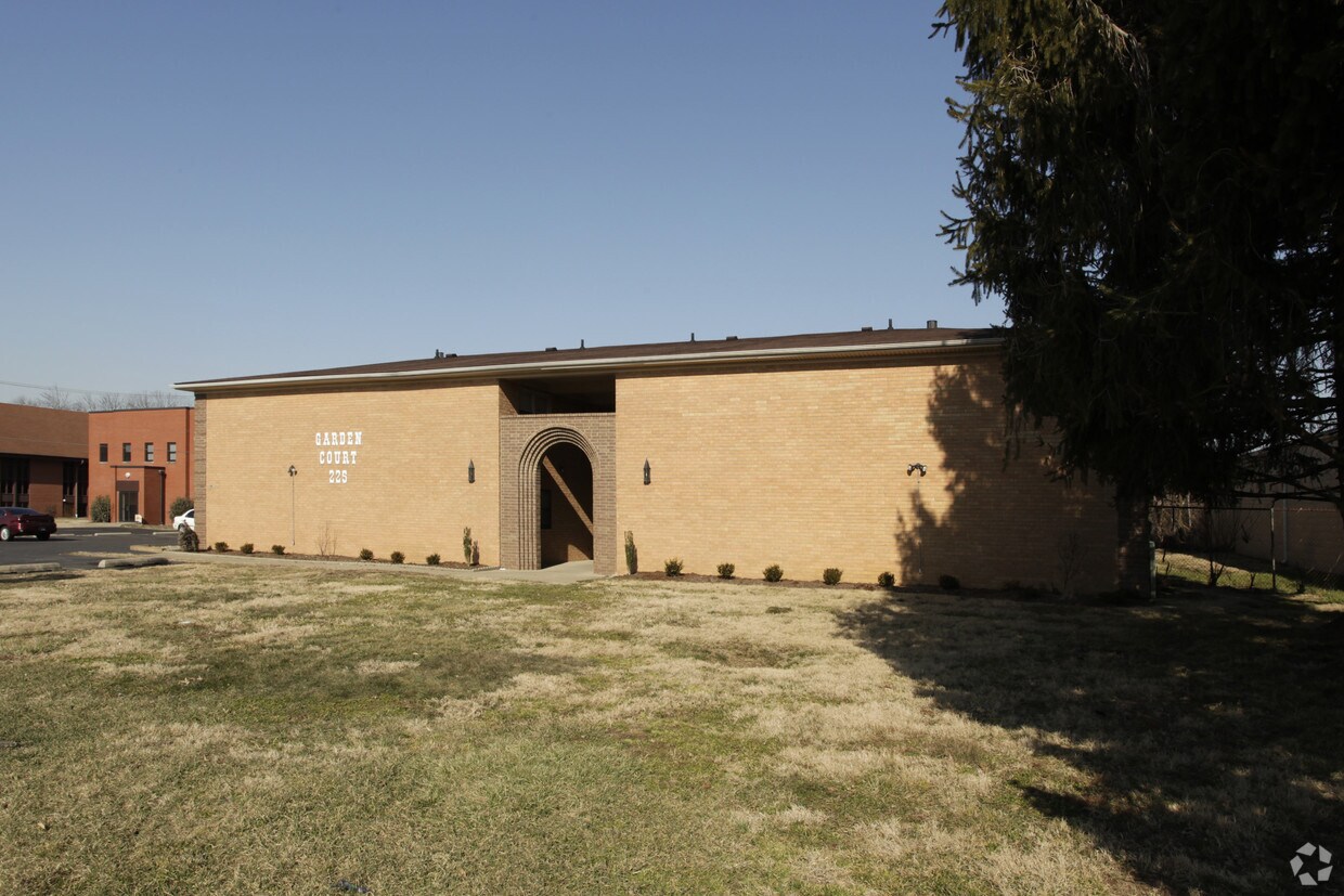 Building Photo - 225 Ettels Ln