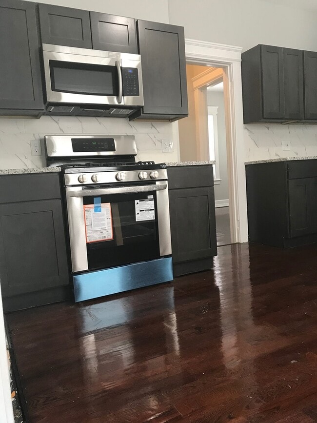 Foto del edificio - 211-211 Blake St