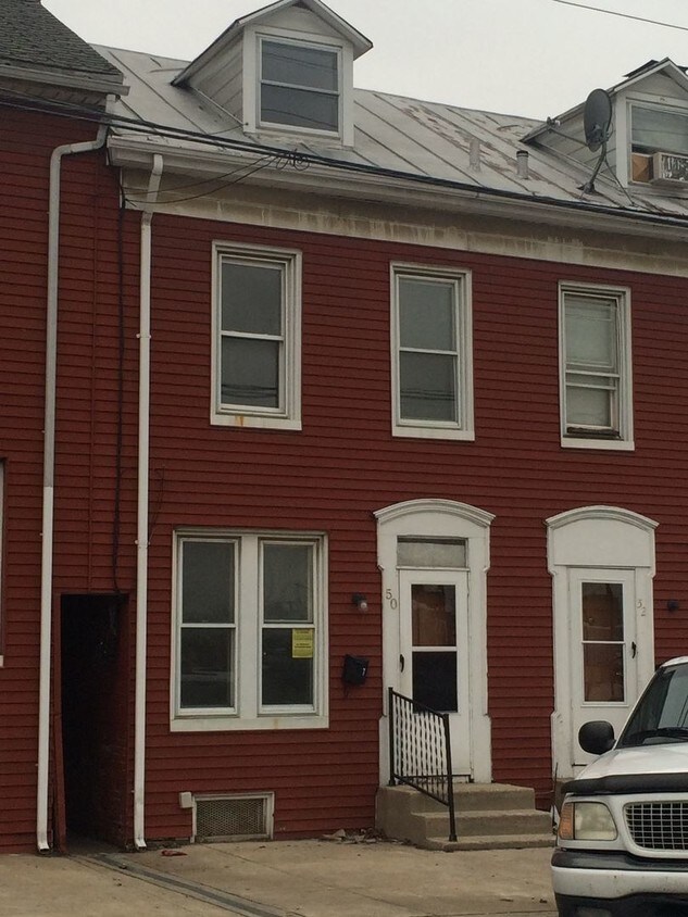 Primary Photo - 50 N Broad St