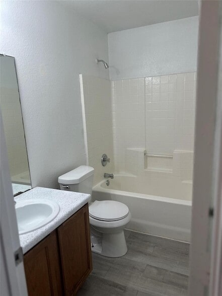 Foto del edificio - 609 Kings Way Dr