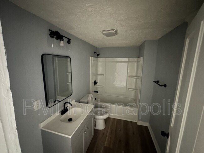 Building Photo - 3411 Brookside Pkwy S Dr