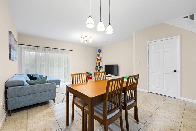 Building Photo - 8313 Santa Monica Ter