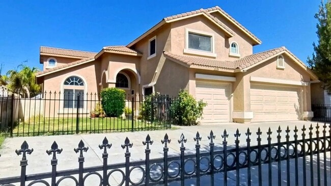 Foto del edificio - 2226 Willowbrook Ln