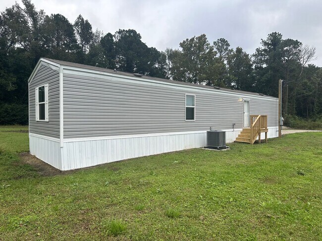 Foto del edificio - 145 Littleton St