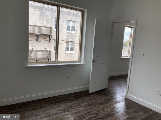 Foto del edificio - 2255 N Broad St