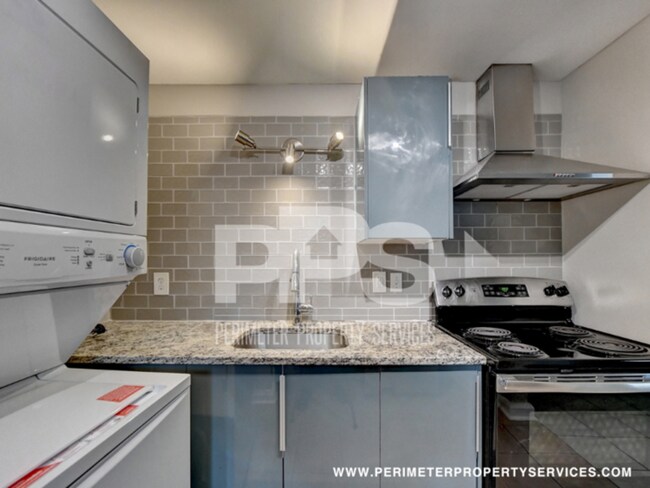 Foto del edificio - $500 OFF!!! ON TOWNHOME STYLE BELTLINE APA...