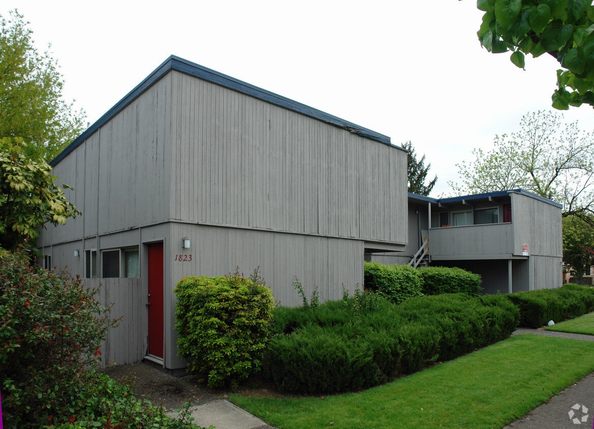 Building Photo - 1805-1823 NW Harrison Blvd