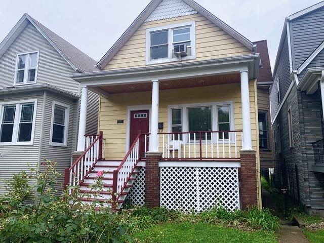 Primary Photo - 3827 N Albany Ave
