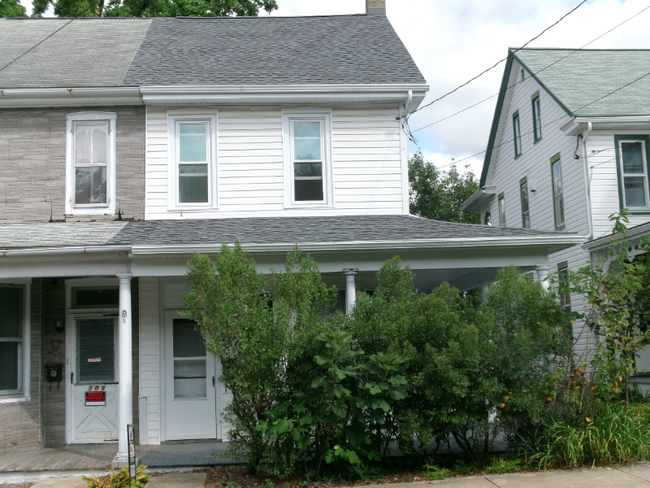 Building Photo - 311 E High St