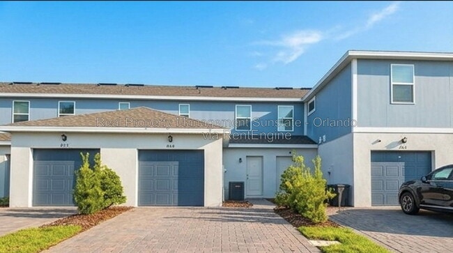 Photo - 648 Belgrove Street Townhome