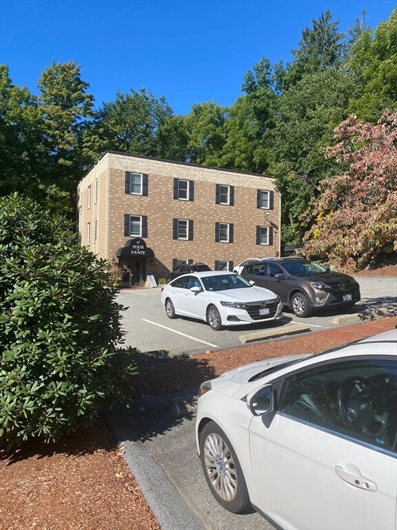 Primary Photo - 57 Russell St