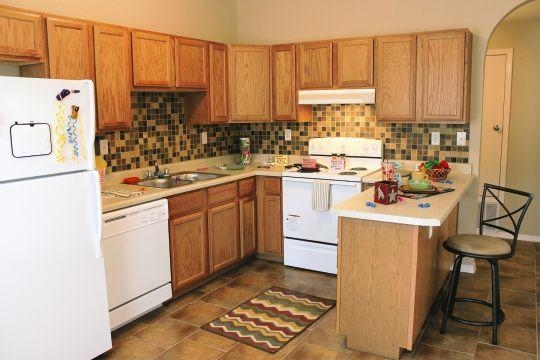 Kitchen - La Jolla Apartments