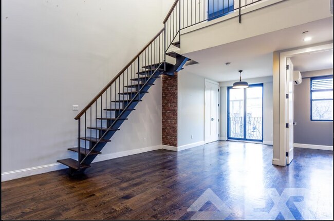 Building Photo - 60-80-80 Myrtle Ave