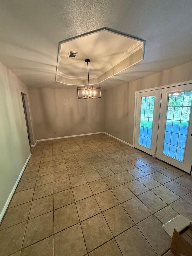 Foto del edificio - COMING SOON!!! 3/4 Bedroom, 2 Bathroom Home for Rent in Orange - BridgeCityISD