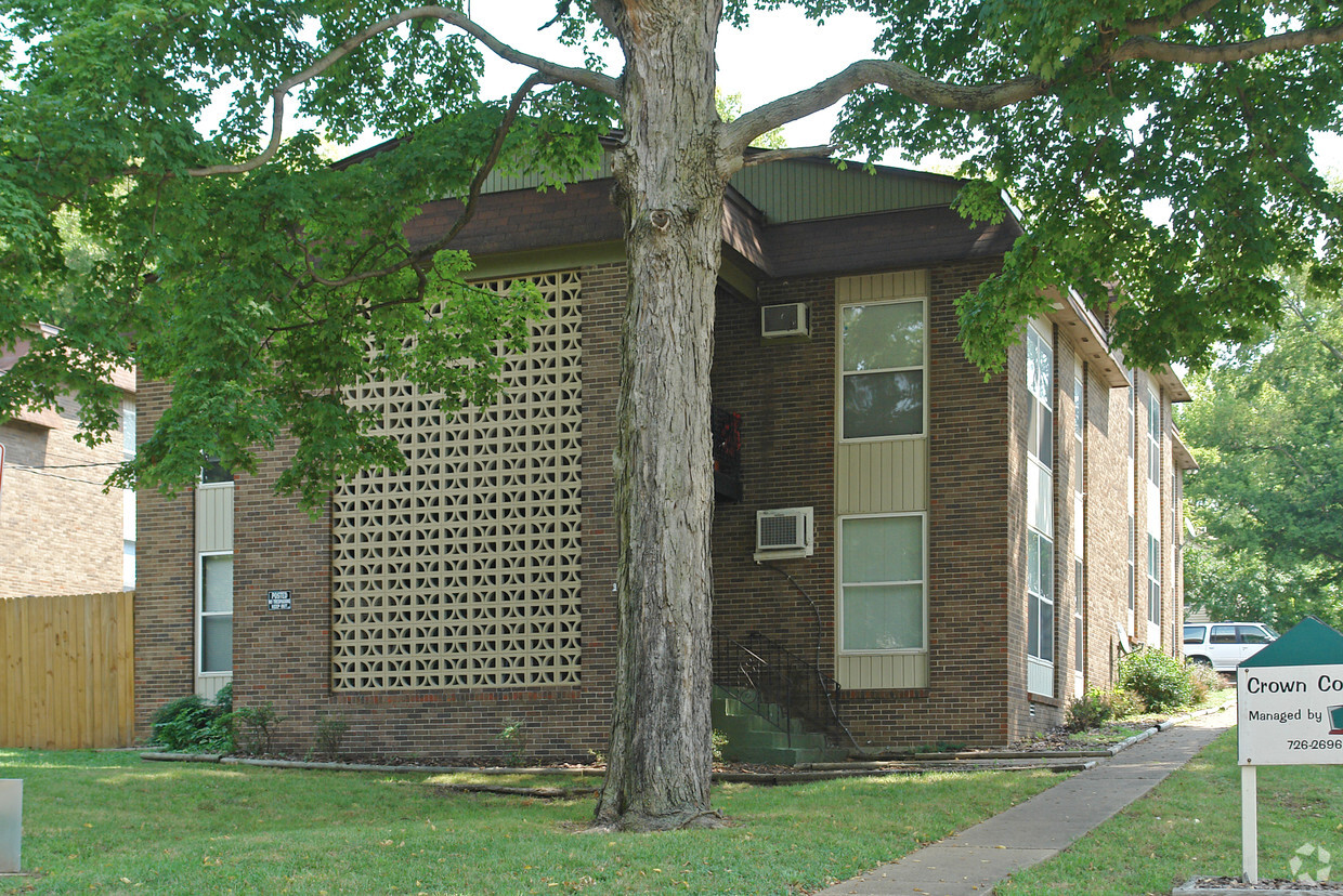 Building Photo - 901 N 12th St