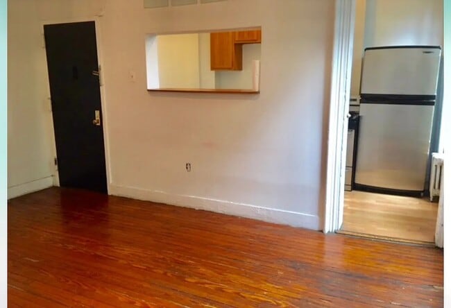 Building Photo - 533 Franklin Ave