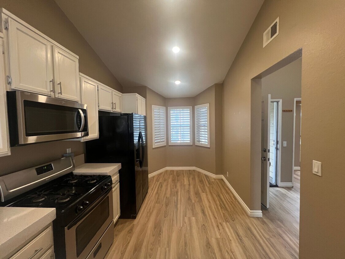 Building Photo - South Coast Springs: Dual Master 2 Bedroom 2 Bath Attached Townhouse With Loft,
