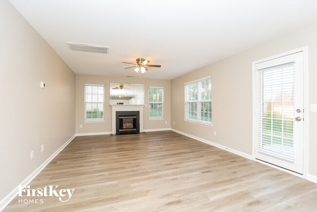 Building Photo - 4117 Pineorchard Pl