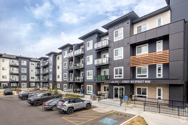 Building Photo - Henday Suites