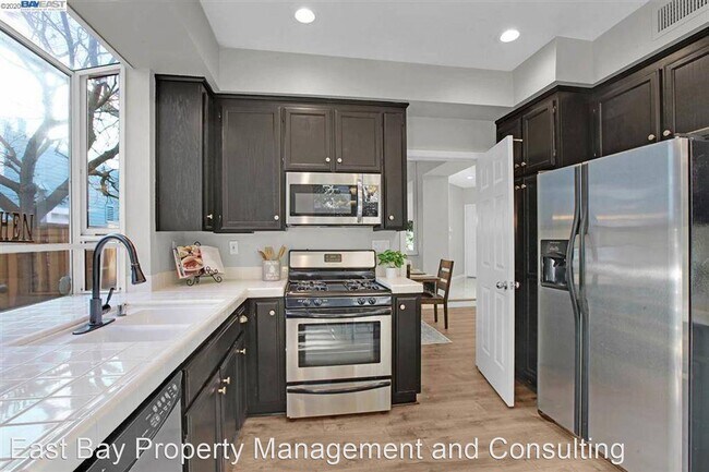 Foto del edificio - 3 br, 2.5 bath House - 36858 Papaya St.
