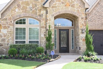 Building Photo - 5922 Solara Ledge Ln