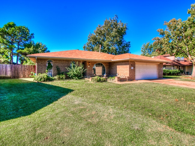 Building Photo - 6717 S Harvey Pl