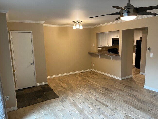 Foto del edificio - 3238 Ashford St