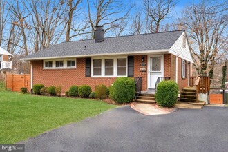 Building Photo - 6329 Gentele Ct