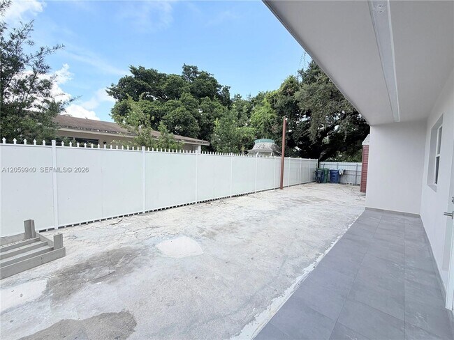 Building Photo - 3392 NW 50th St