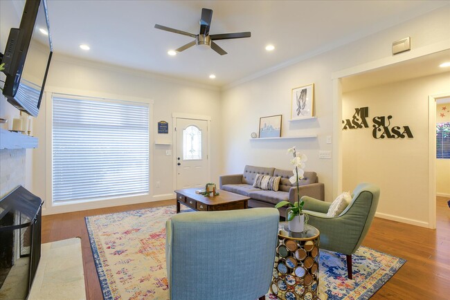 Living Room - 1431 Young St