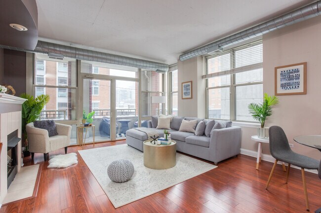 Foto del edificio - 1001 W Madison St