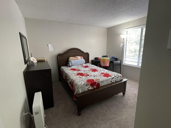 2nd bed room - 34708 2nd Ln S