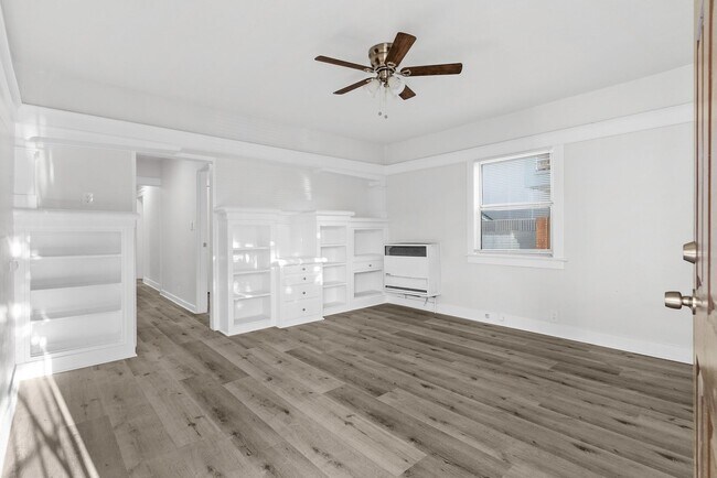 Foto del edificio - 736 Olive Ave